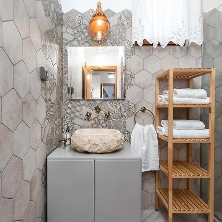 דירה Traditional House Leventis